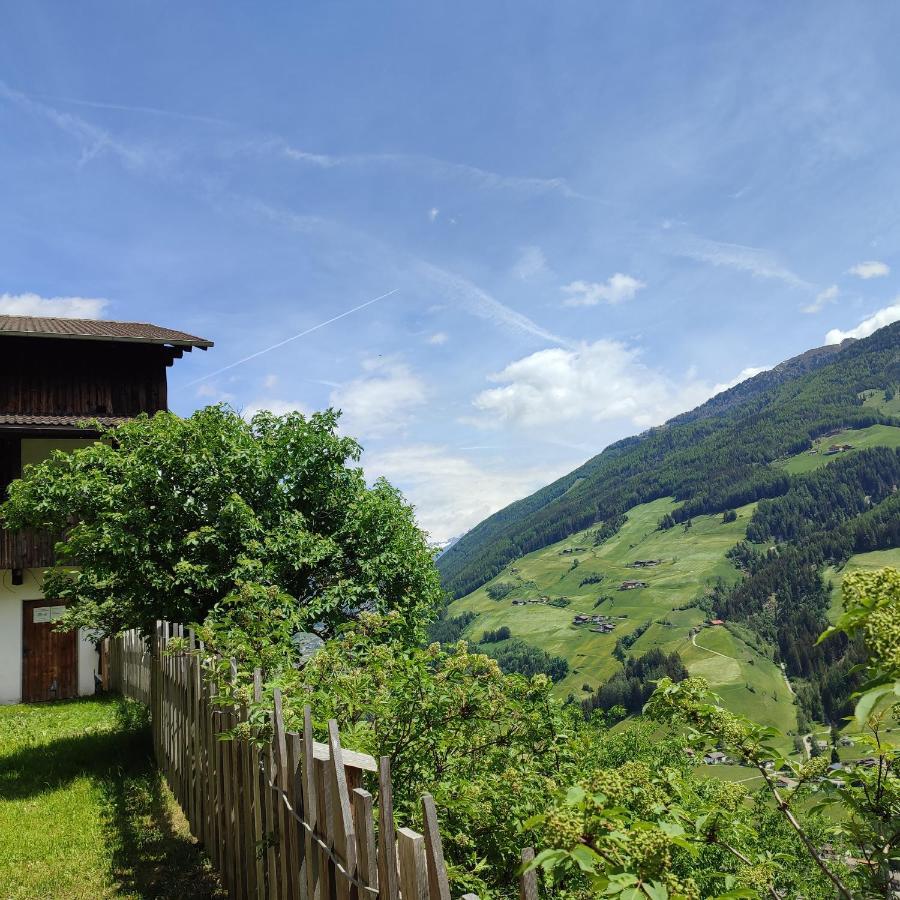Grossstahlhof Mountain & Panorama View Apartment Ahrntal ภายนอก รูปภาพ